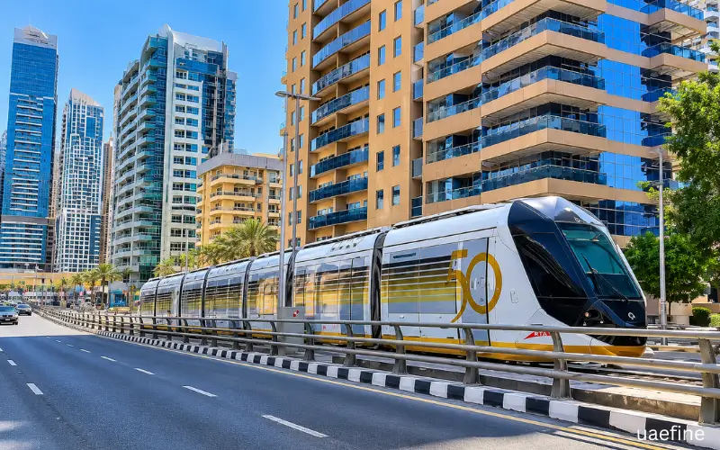 Metro in front on Al Zarooni Building Marina